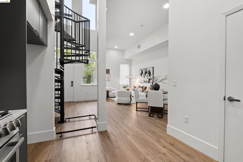 LARGE ONE BEDROOM PLUS AND ONE AND A HALF BATHROOM LOFT STYLE! - photo 13