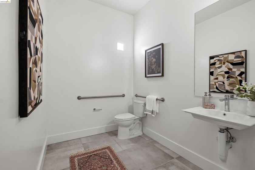 LARGE ONE BEDROOM PLUS AND ONE AND A HALF BATHROOM LOFT STYLE! - photo 15