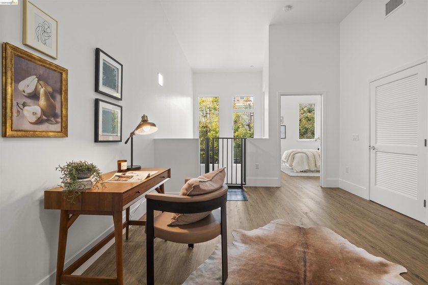 LARGE ONE BEDROOM PLUS AND ONE AND A HALF BATHROOM LOFT STYLE! - photo 19