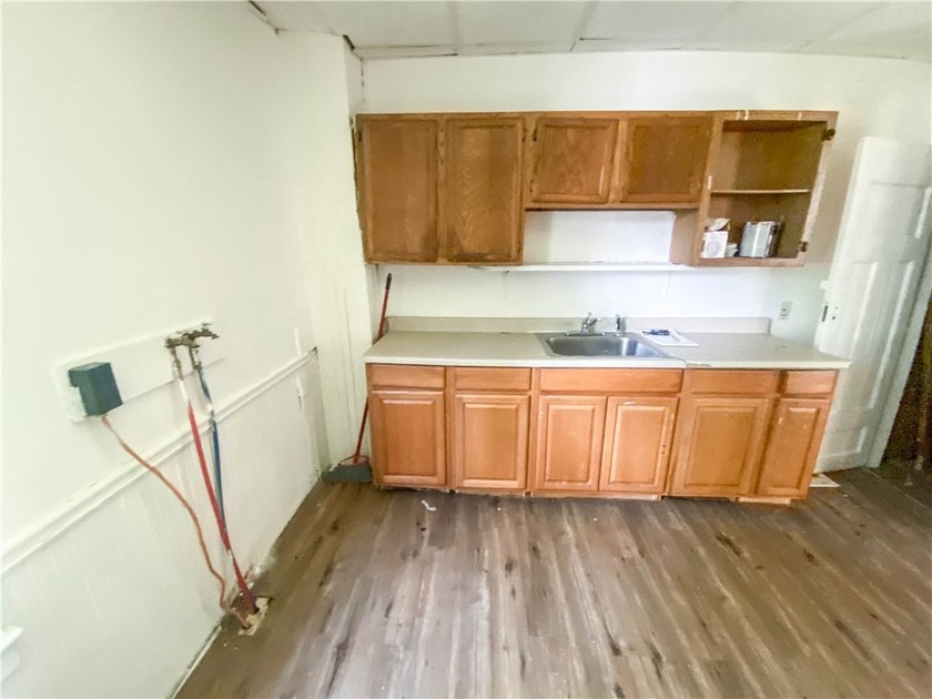 Huge side by side Duplex! This 2 unit property offers 2- 3 - photo 10