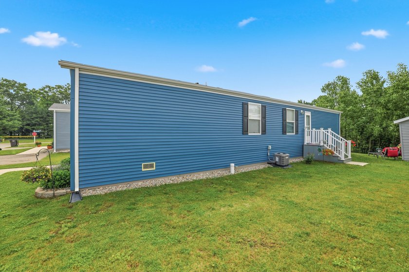 Welcome home to this spacious &amp; perfectly designed 2 bedroom, 2 - photo 5