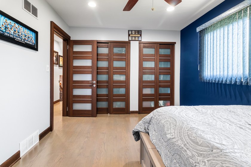 Welcome to this beautiful, expanded brick split level home in - photo 15