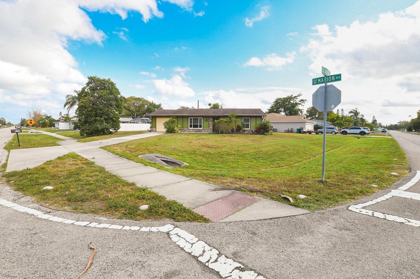 HOME SITS ON 1/3 OF AN ACRE BEAUTIFUL CORNER LOT! UPDATED - photo 9