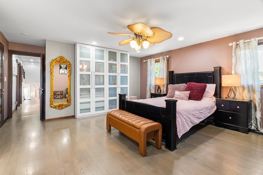 Welcome to this beautiful, expanded brick split level home in - photo 20