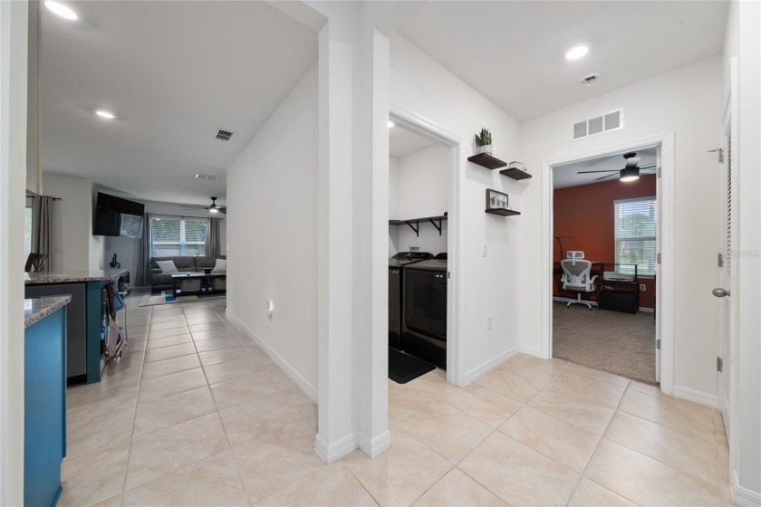 Under contract-accepting backup offers. NEW PRICE! MOTIVATED - photo 8