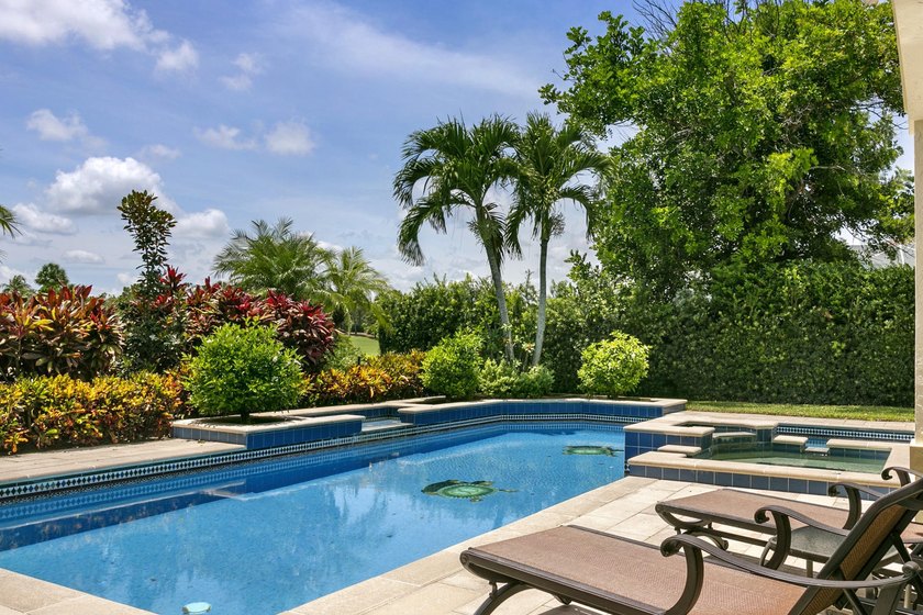 Luxury living in this 4 bedroom, 6 bathroom estate home offering - photo 16