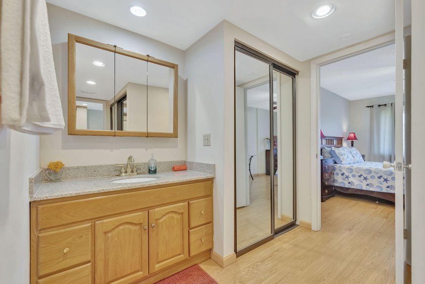 GREAT INCOME PRODUCING PROPERTY! MIN RENTAL 7 NIGHTS. This - photo 17