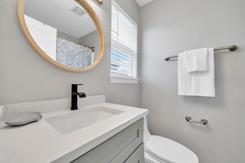 Turnkey Luxury in Blue Mountain Beach - Fully Remodeled 2024! - photo 27