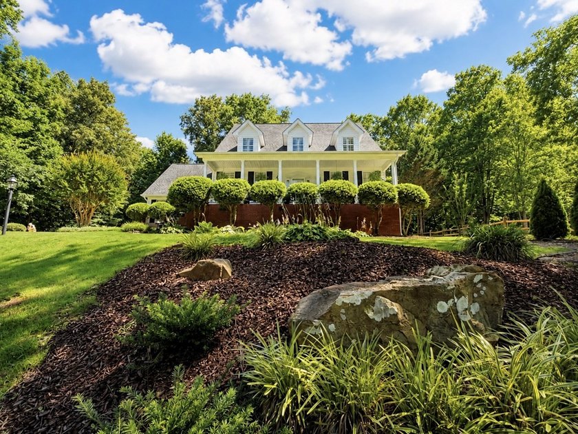 Nestled in the prestigious Highland Forest Country Estates - photo 4