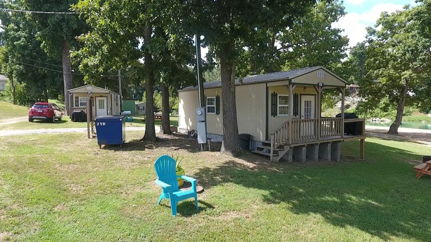 SPRING RIVER: Riverside Resort with approx. 800 ft. of Spring - photo 19