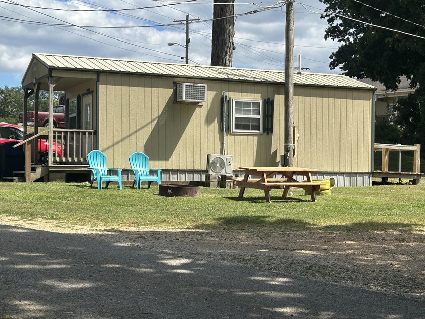 SPRING RIVER: Riverside Resort with approx. 800 ft. of Spring - photo 21