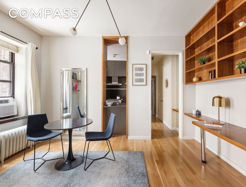 *Nestled in a charming prewar building in the heart of Chelsea - photo 2