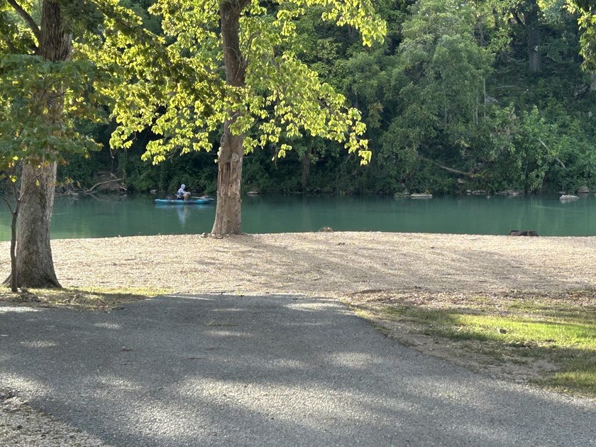 SPRING RIVER: Riverside Resort with approx. 800 ft. of Spring - photo 24