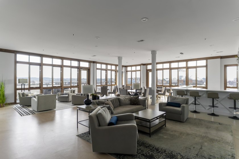 This one-bedroom condo nestled in the Northshore area offers - photo 48