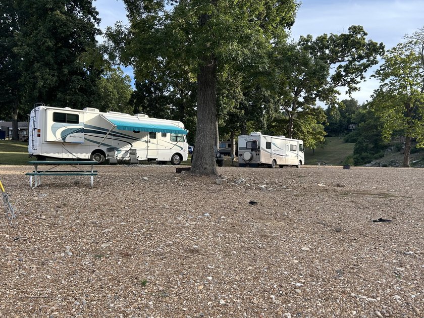 SPRING RIVER: Riverside Resort with approx. 800 ft. of Spring - photo 49