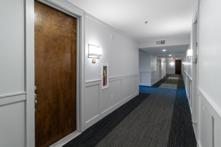 This one-bedroom condo nestled in the Northshore area offers - photo 52