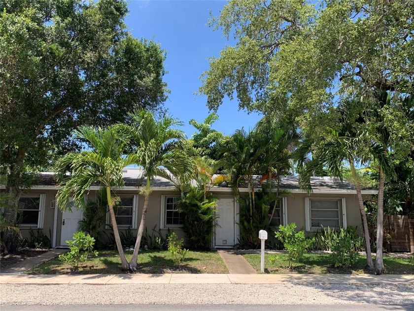 Exceptional corner-lot duplex in sought-after Tarpon River - photo 3