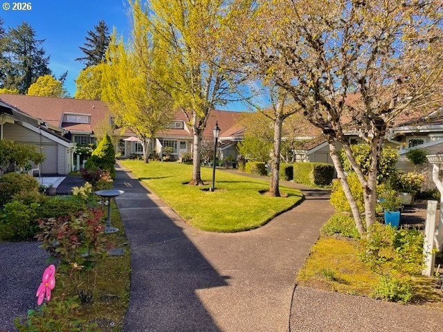 Welcome to easy, comfortable living in this beautifully - photo 20