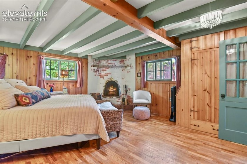 Nestled in the heart of desirable Cheyenne Canyon, this - photo 26