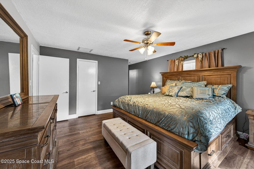 Property is back on the market at no fault of the seller or the - photo 26