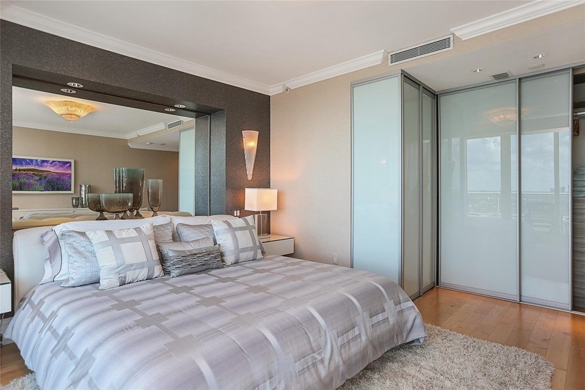 Ritz-Carlton, 5-Diamond award winning amenities make luxury - photo 19