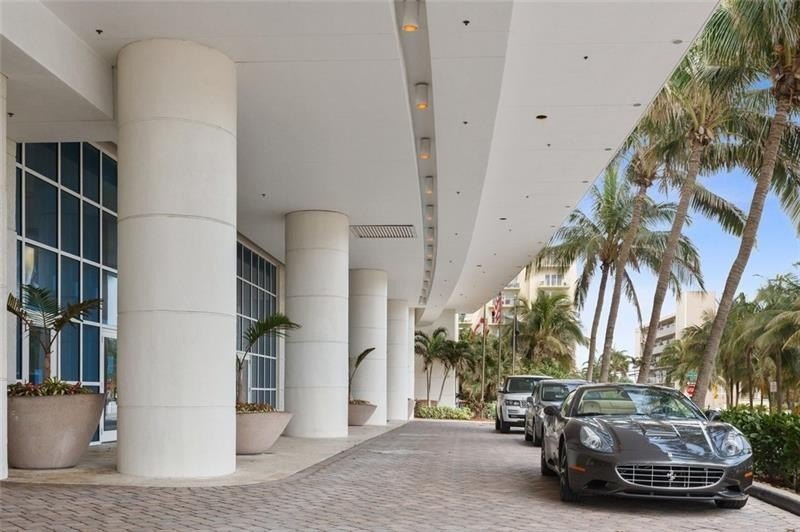 Ritz-Carlton, 5-Diamond award winning amenities make luxury - photo 26