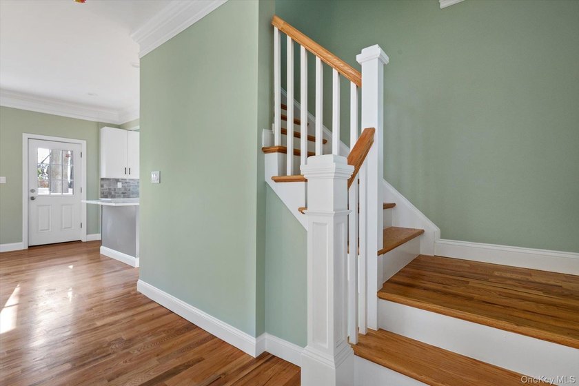 This completely remodeled home comes complete with modern - photo 5