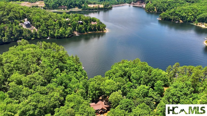 A classic mountain sanctuary nestled within the exclusive Bear - photo 25