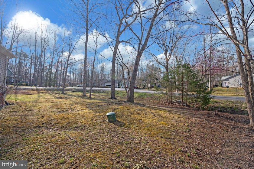 Situated on a corner lot at Harrison Circle and Stratford Circle - photo 27
