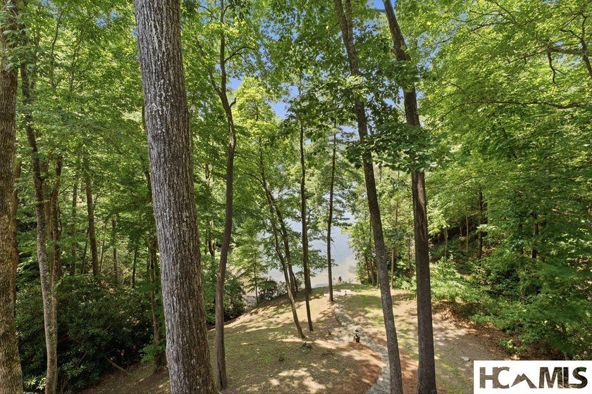 A classic mountain sanctuary nestled within the exclusive Bear - photo 33