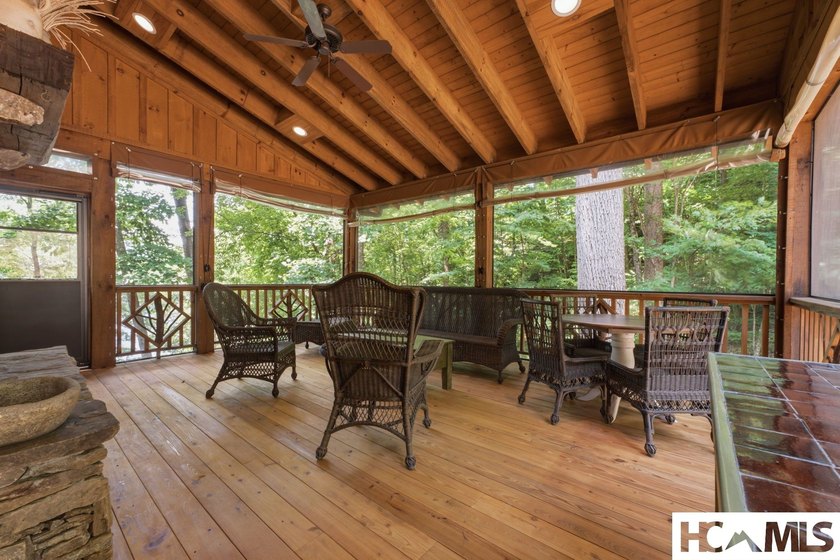 A classic mountain sanctuary nestled within the exclusive Bear - photo 35