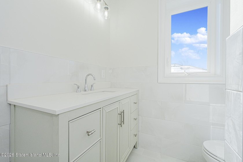 435 Brighton St. is the serene setting for this absolutely - photo 42
