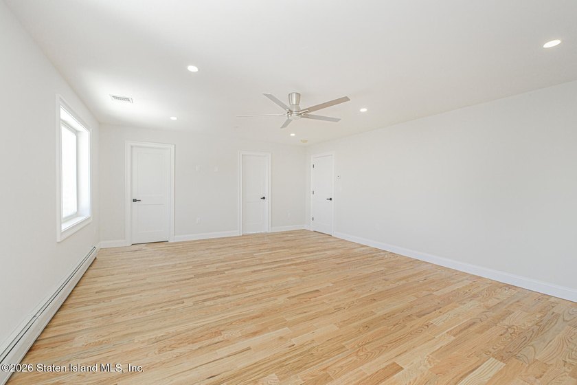 435 Brighton St. is the serene setting for this absolutely - photo 44