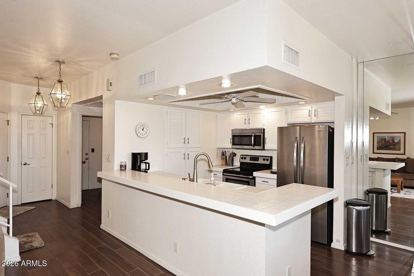 What an incredible townhome in the Racquet Club in Scottsdale - photo 10