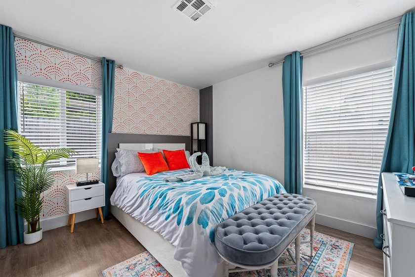 INCREDIBLE INVESTMENT PROPERTY. Approved to Build 5 townhomes of - photo 10
