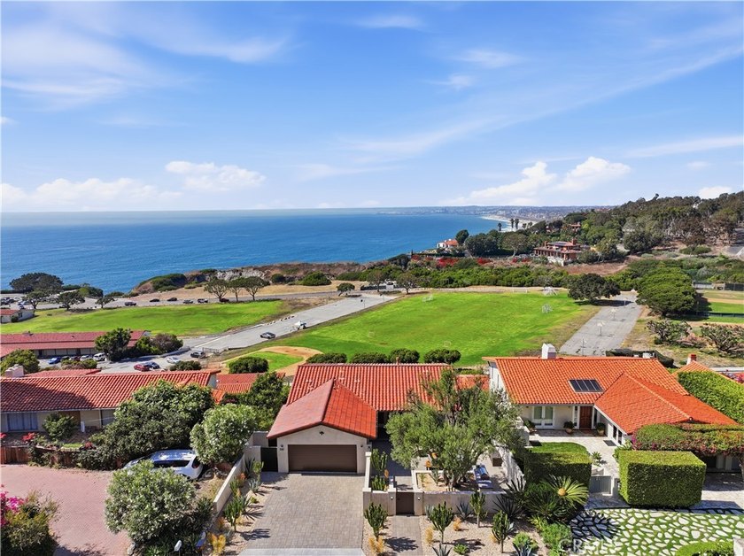 381 Palos Verdes Dr. W - photo 8