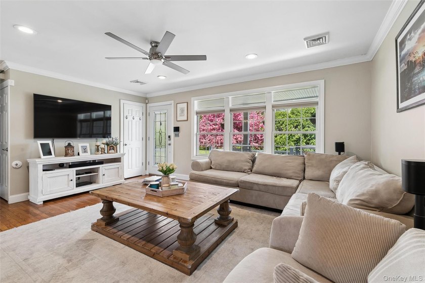 Horse Property: Wonderfully updated and open floor plan ranch - photo 16