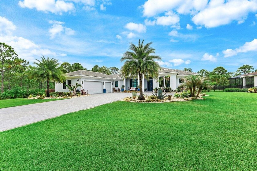 **Exquisite 4BR/4.5BA Estate in Prestigious Gated Community** - photo 2