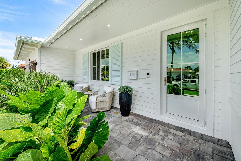 Welcome to this stunning Coastal Contemporary residence located - photo 5