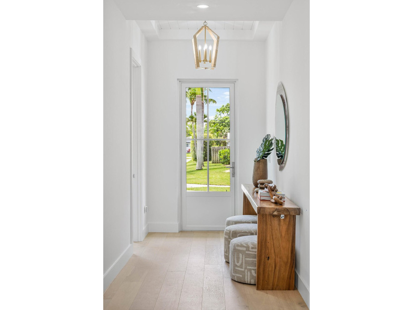 Welcome to this stunning Coastal Contemporary residence located - photo 6
