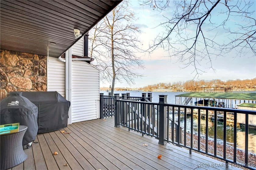 Lake life doesn't get easier-or cozier-than this. This two-story - photo 36