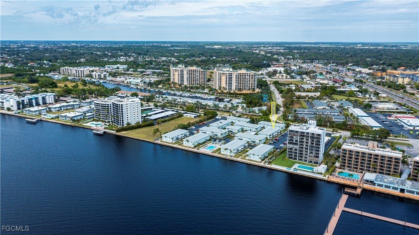 RIVERFRONT CONDO FOR SALE! Enjoy stunning views and a relaxing - photo 50