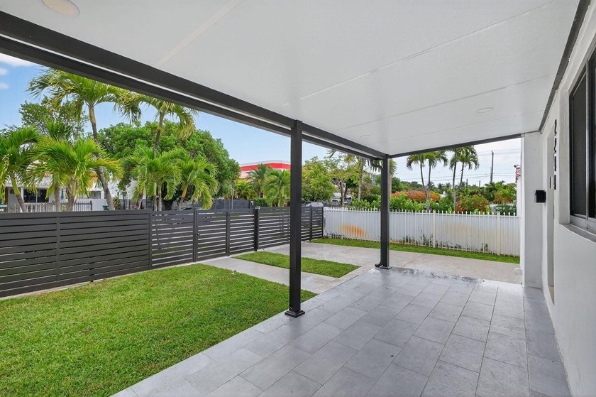BRING YOUR BEST OFFERS. MOTIVATED SELLER! 3Br + Den(can be used - photo 7