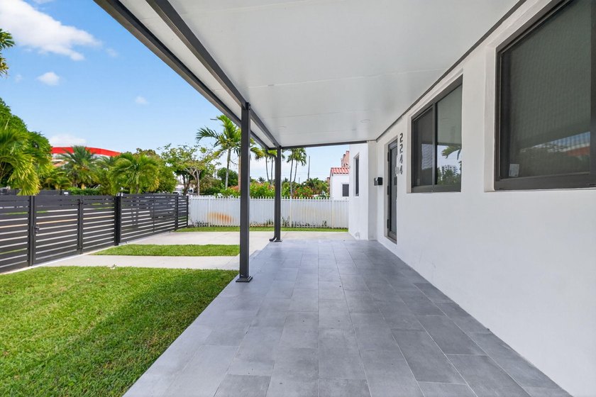 BRING YOUR BEST OFFERS. MOTIVATED SELLER! 3Br + Den(can be used - photo 10