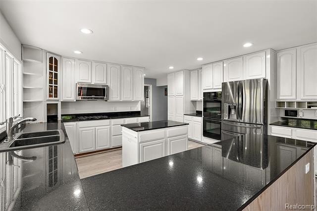 Situated on 1.13 acres with 150 feet of waterfront on the canal - photo 10