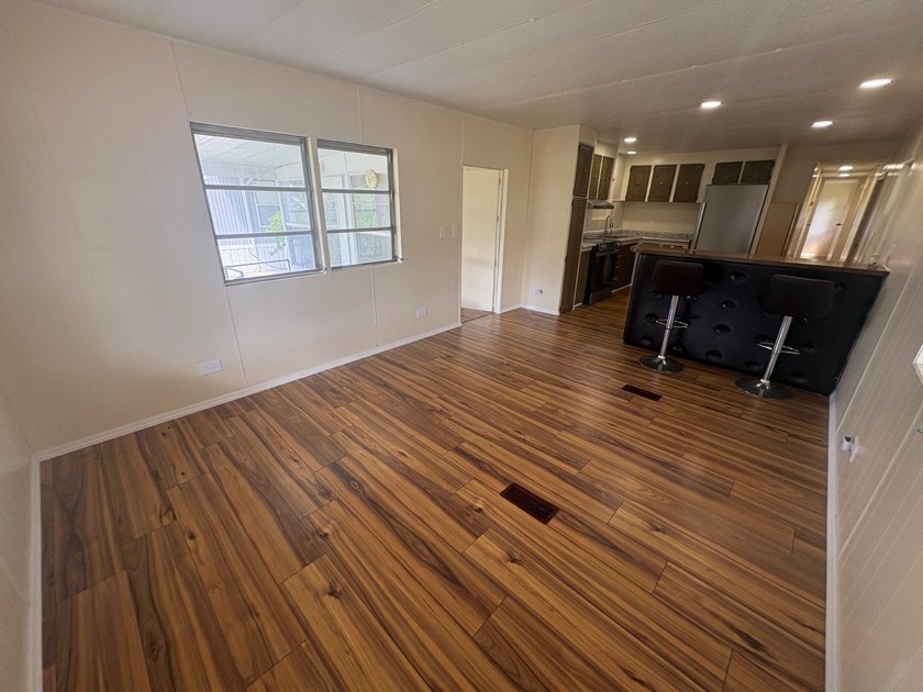 COMPLETLEY REMODELED INSIDE!!! Candlelight Manor offers a - photo 11