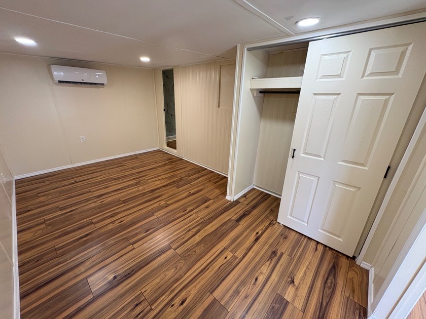 COMPLETLEY REMODELED INSIDE!!! Candlelight Manor offers a - photo 14
