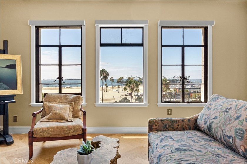 Welcome to Villa Riviera, one of Long Beach's most iconic and - photo 7