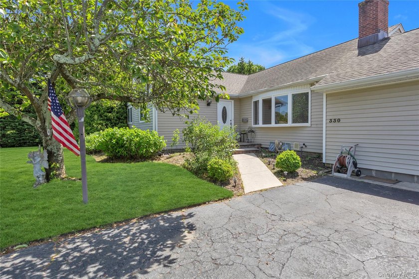 Located in tranquil area of Northport, Just North of 25A, this - photo 30
