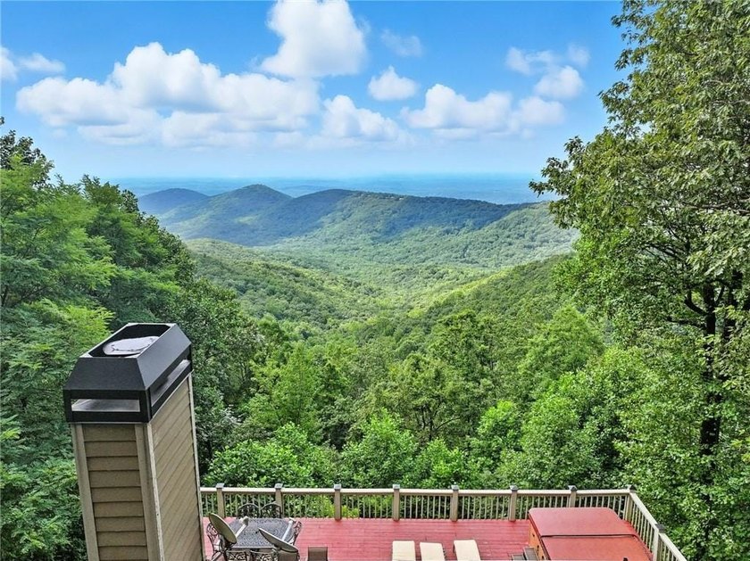 THAT VIEW . . . This perfect mountain cabin sits at over 3000 - photo 3